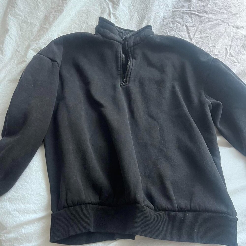 Black quarter zip